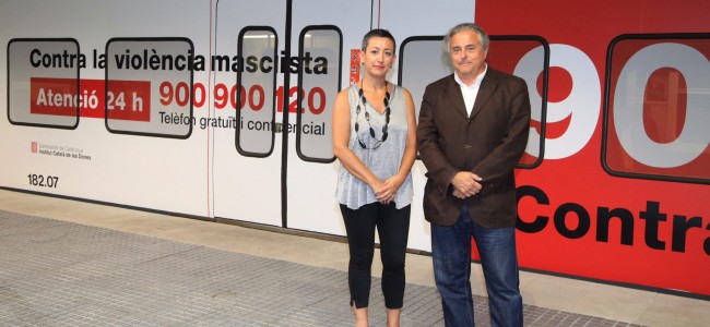 Presentado el primer ferrocarril vinilado con el teléfono contra la violencia de género Presentado el primer ferrocarril vinilado con el teléfono contra la violencia de género