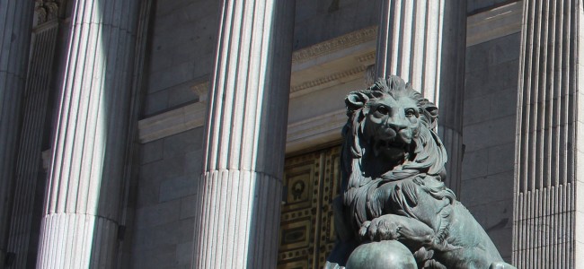 El Congreso de los Diputados pide por unanimidad redoblar esfuerzos contra la violencia de género El Congreso de los Diputados pide por unanimidad redoblar esfuerzos contra la violencia de género
